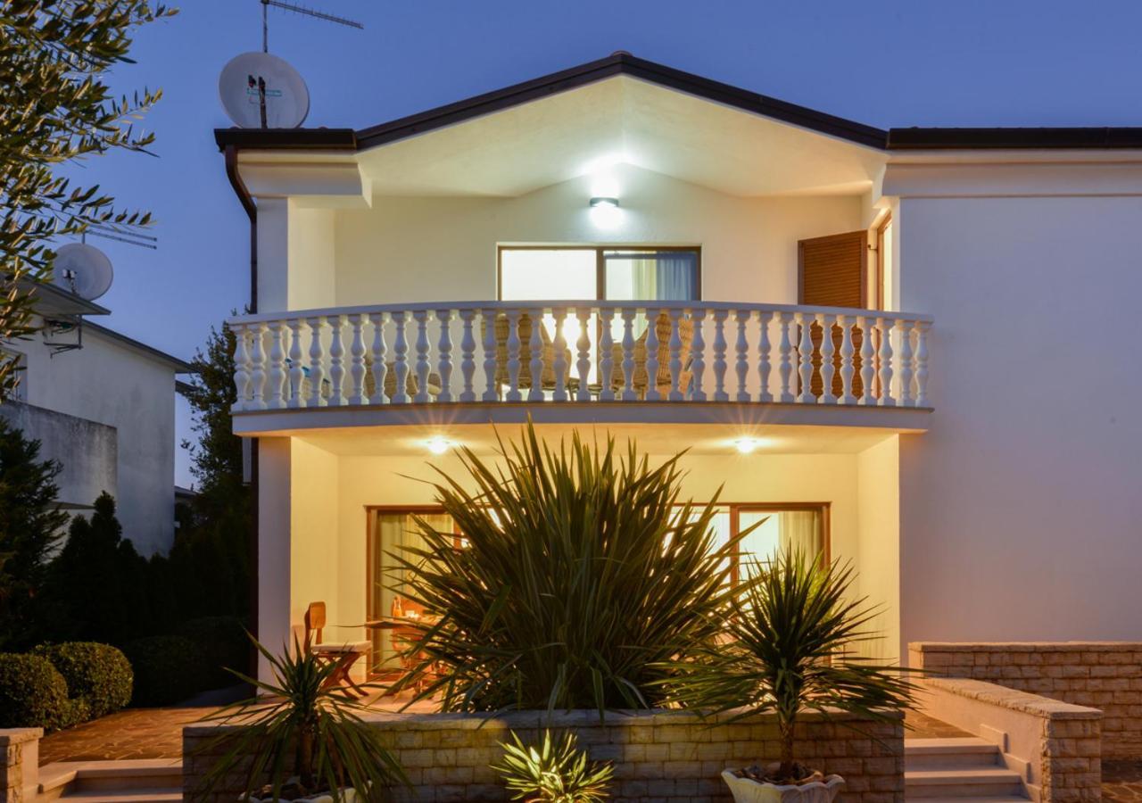 Apartments Villa Rosi 우마그 외부 사진